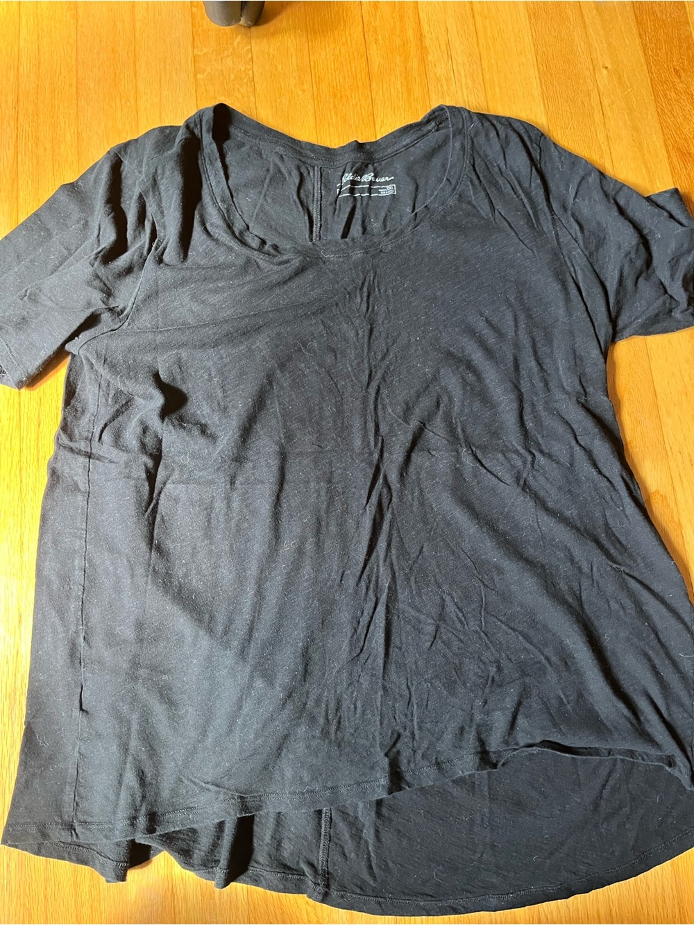 Women's Black Scoop Neck Short Sleeve Top
